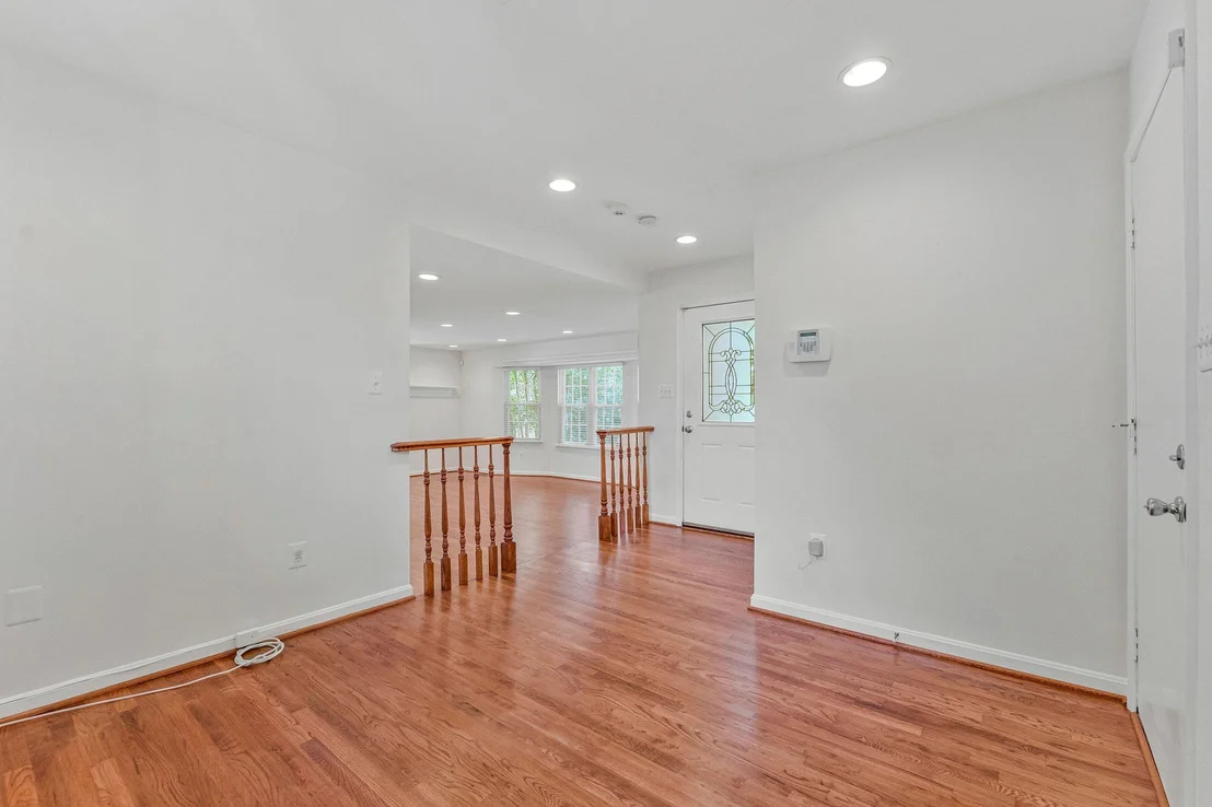 Photo of 3683 BLENHEIM BOULEVARD