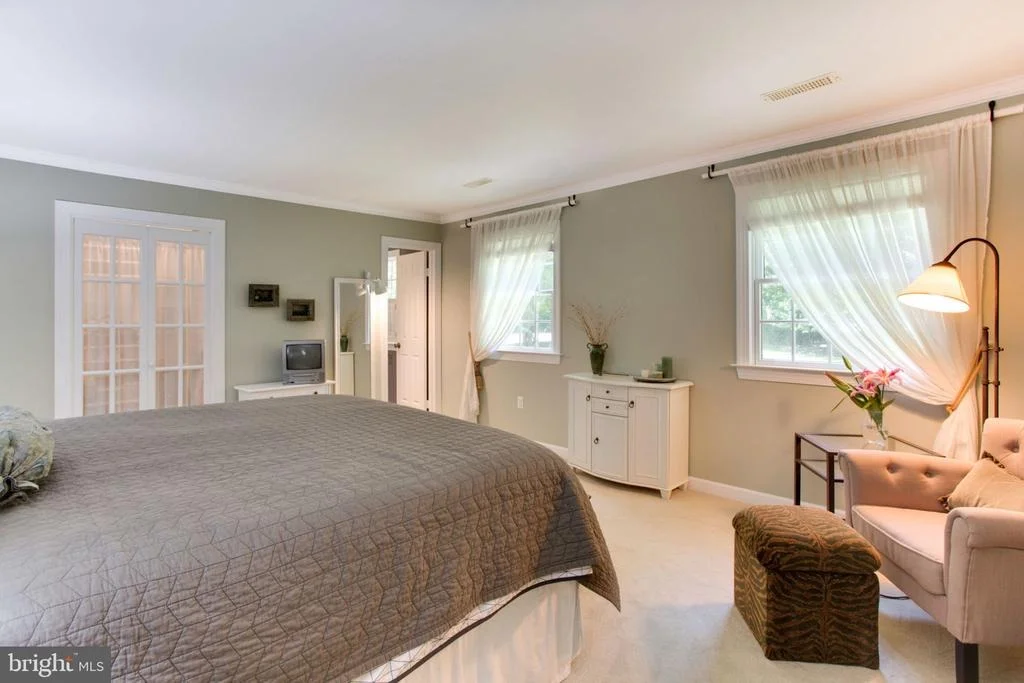 Photo of 10425 MOUNT VERNON DRIVE