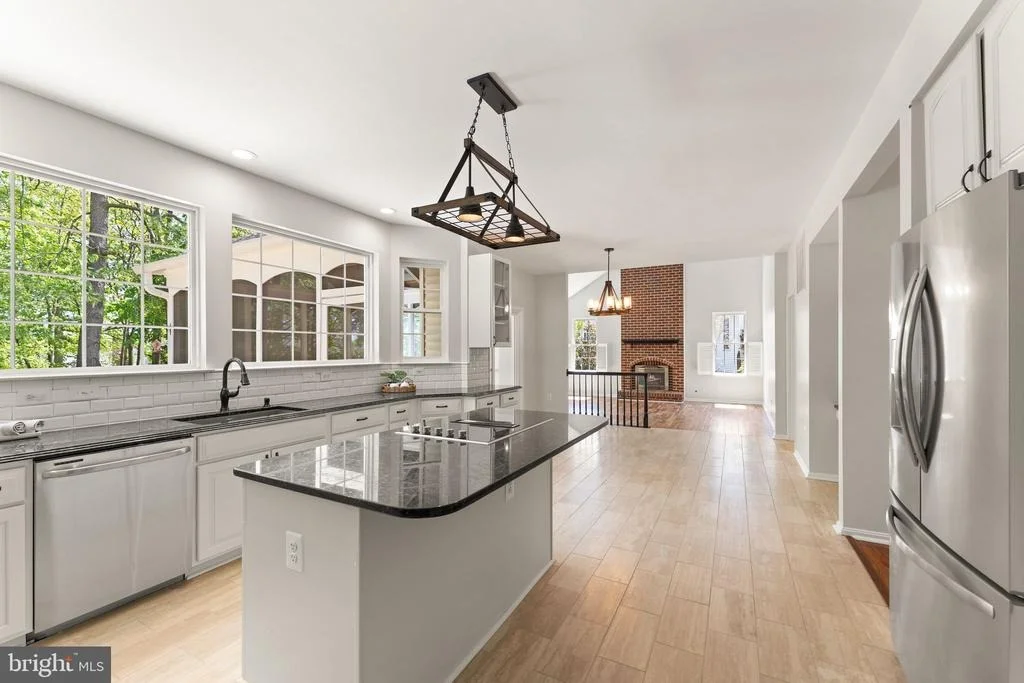 Photo of 817 KENNETH PLACE SE