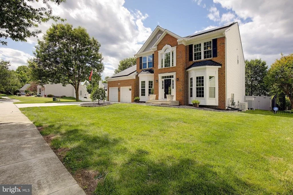 Photo of 2424 VALLEY BROOK LANE