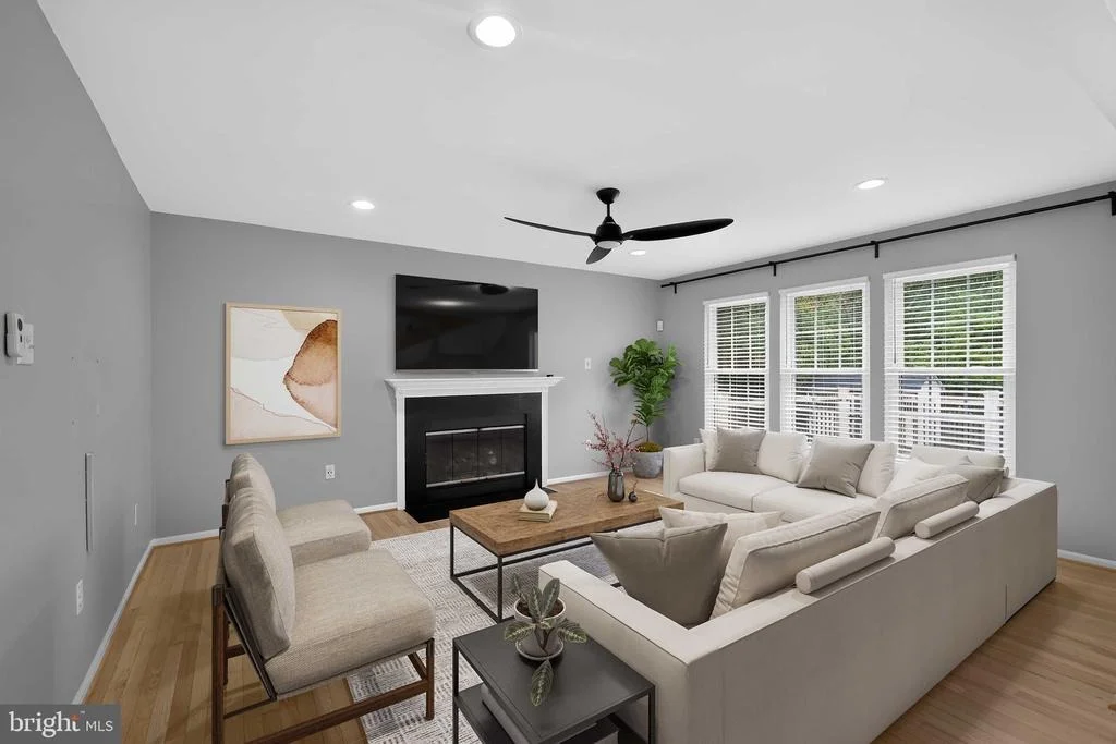 Photo of 5630 ROUNDTREE LANE
