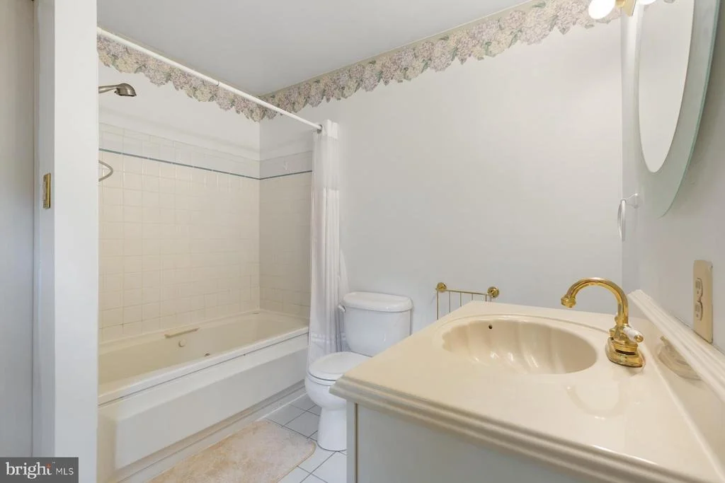 Photo of 19221 GATLIN DRIVE