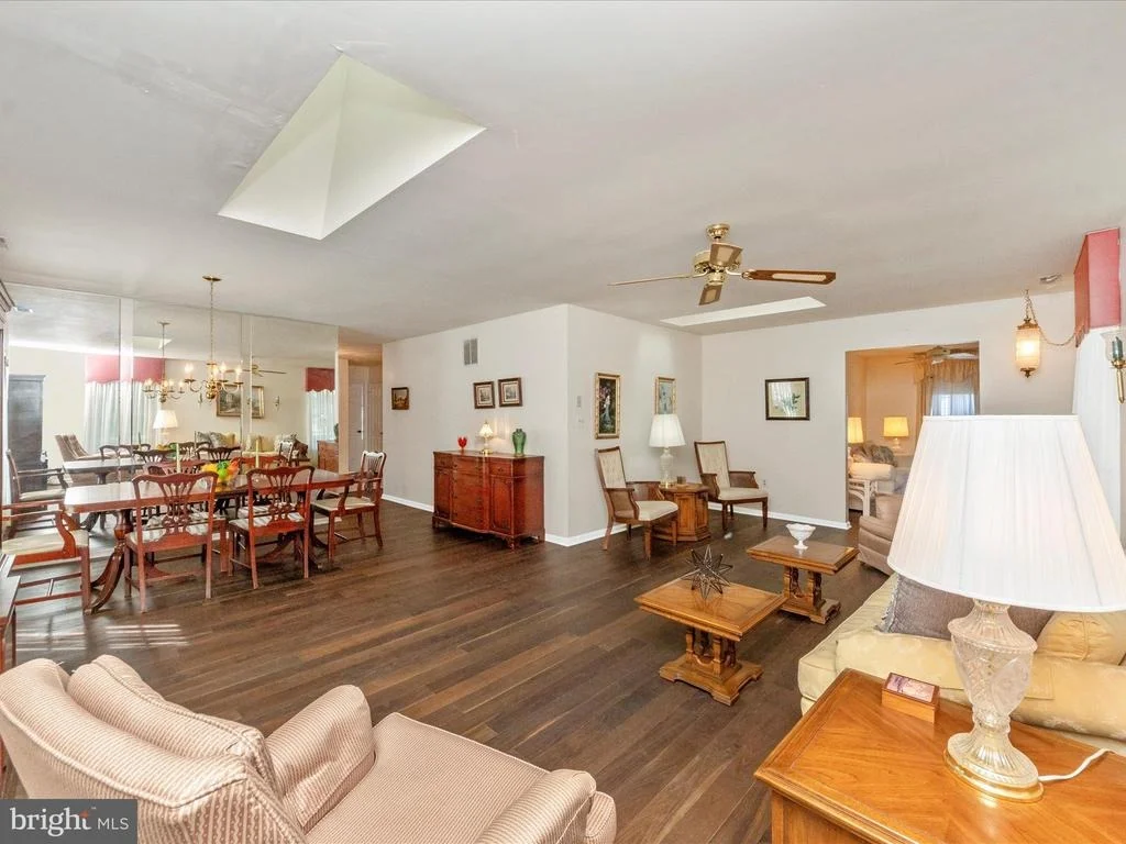 Photo of 814 COXSWAIN WAY