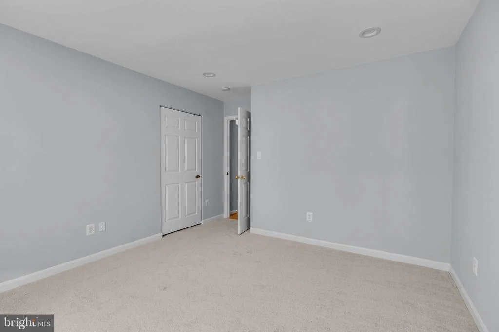 Photo of 43553 DEMPSEY LANE