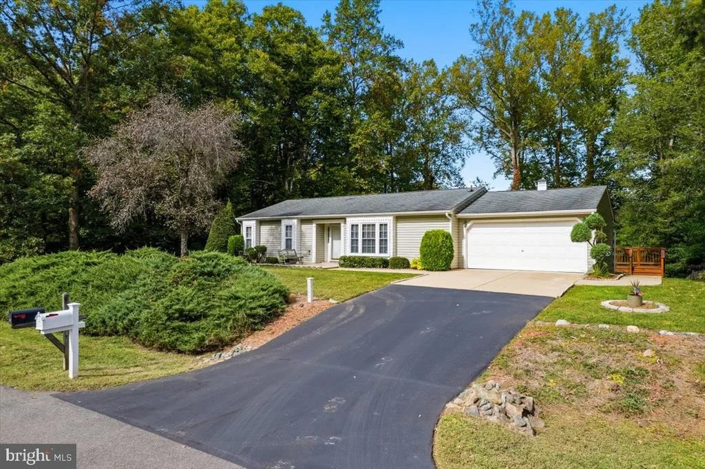 Photo of 1340 REDWOOD CIRCLE