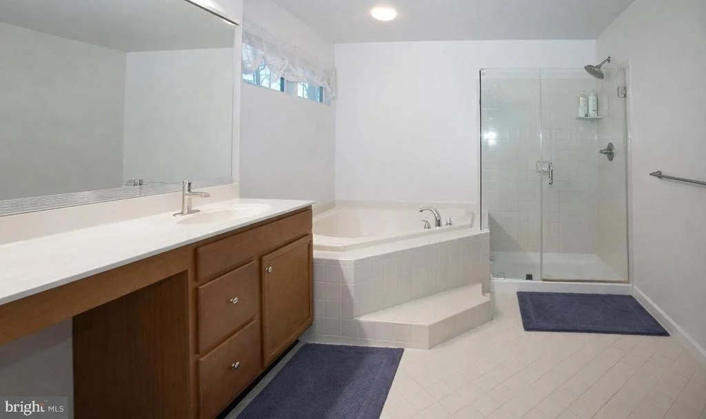 Photo of 25957 DONOVAN DRIVE