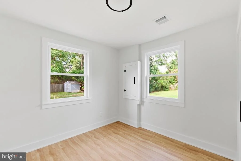 Photo of 6405 INWOOD DRIVE