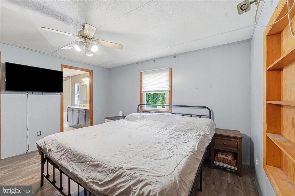 Photo of 14316 TOWER ROAD