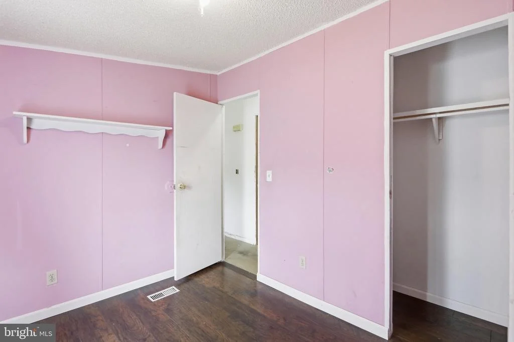 Photo of 12115 HEATHER DRIVE