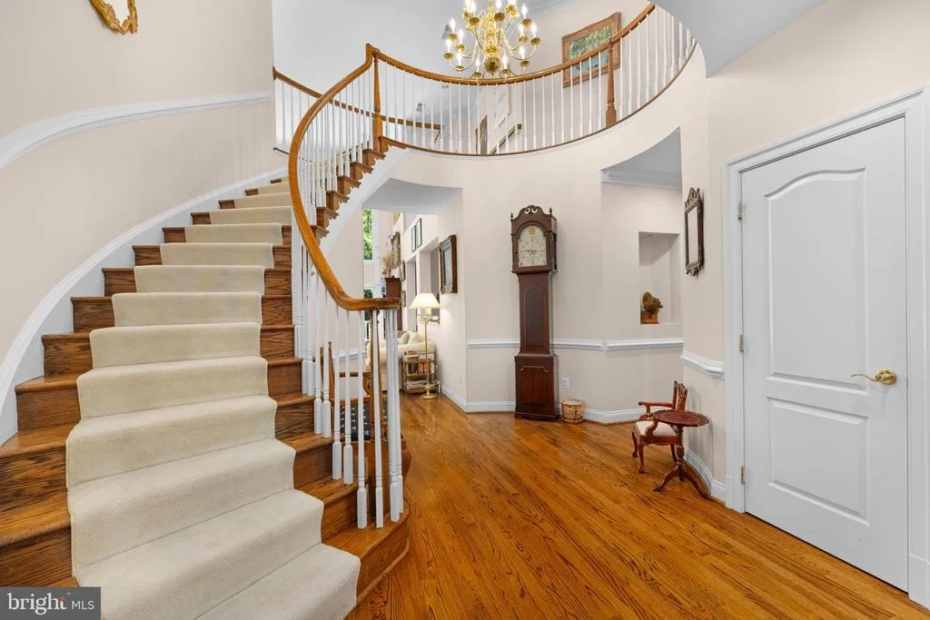 Photo of 897 CHINQUAPIN ROAD