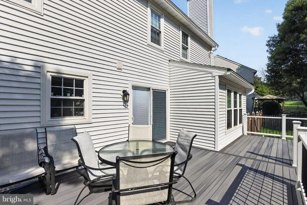 Photo of 5630 ROUNDTREE LANE