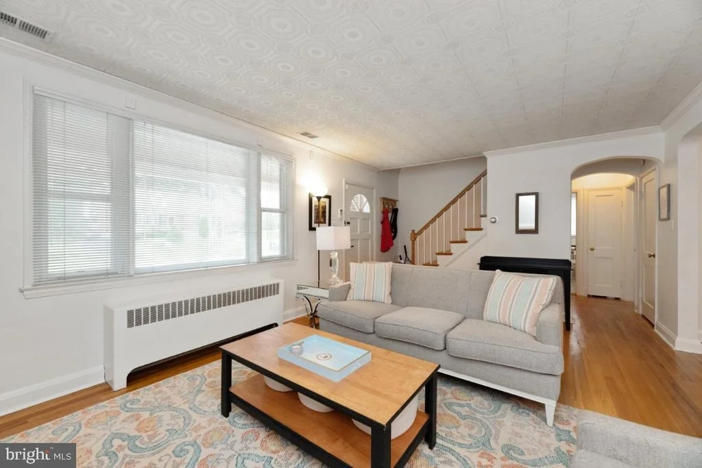 Photo of 403 GRALAN ROAD