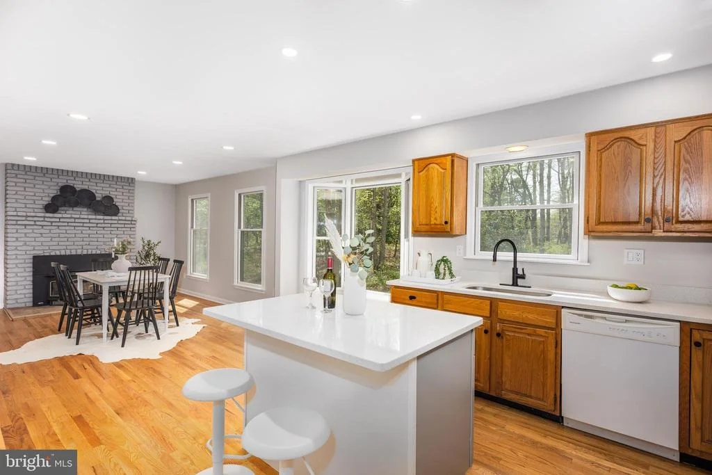 Photo of 525 UPTON ROAD