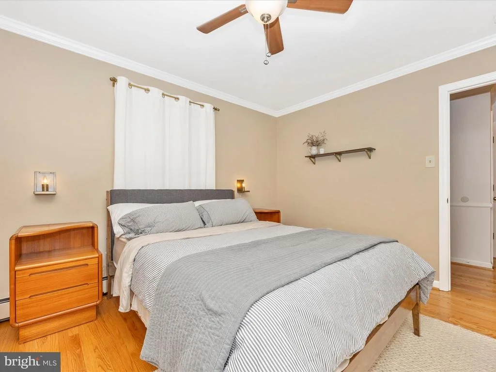Photo of 201 CRESTVIEW COURT