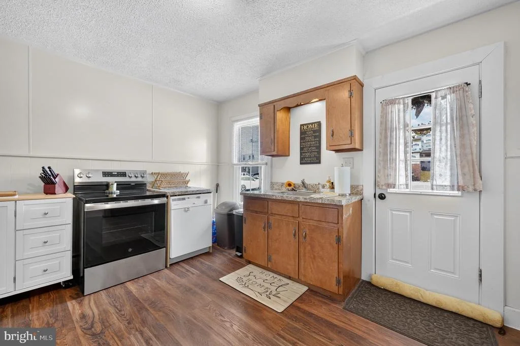 Photo of 102 1ST AVENUE