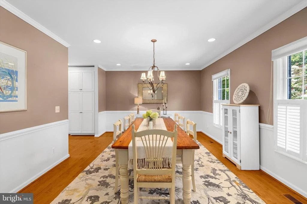Photo of 527 BAY HILLS DRIVE