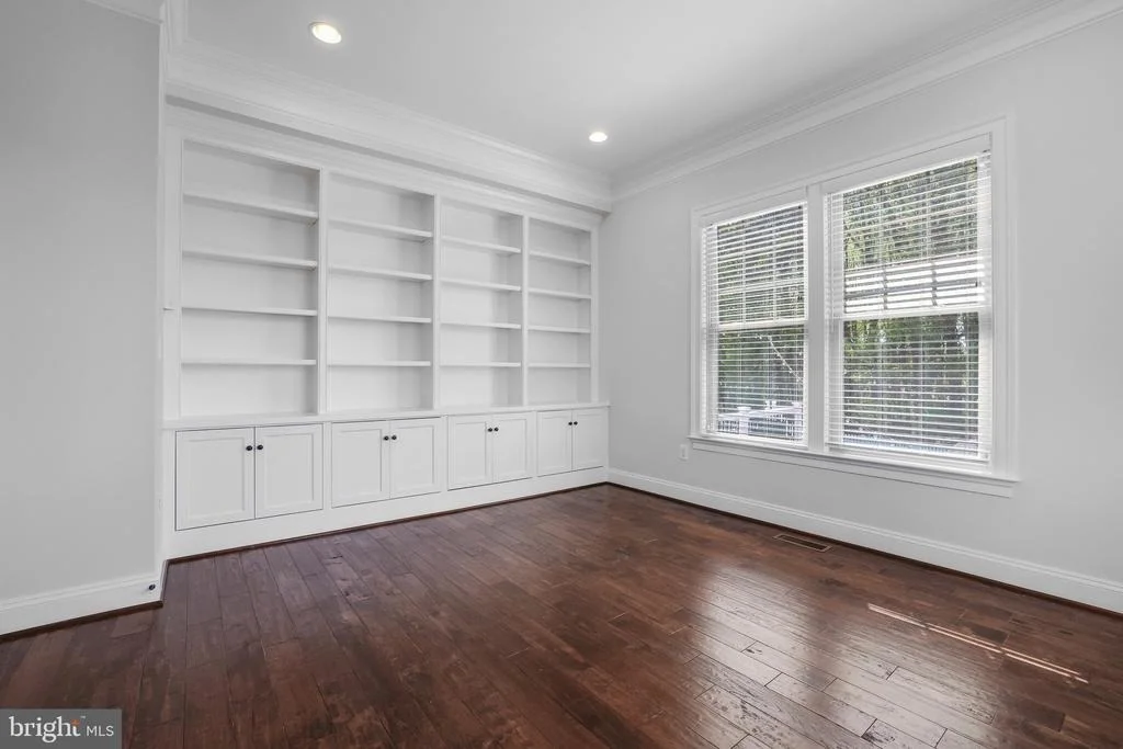 Photo of 9944 CYPRESS WAY