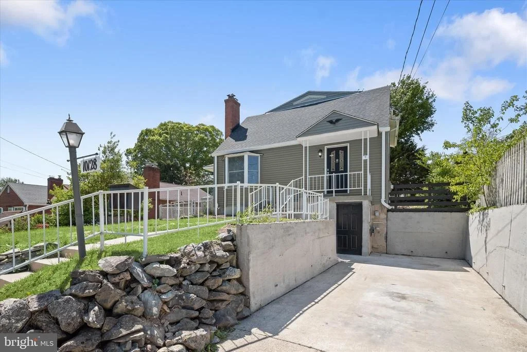Photo of 10128 HEREFORD PLACE