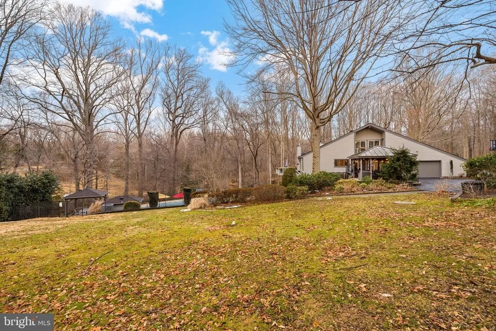 Photo of 5500 BEECH RIDGE DRIVE