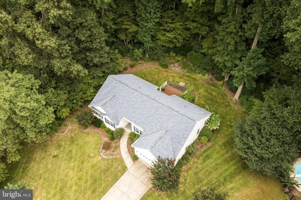 Photo of 8095 SETTLE COURT