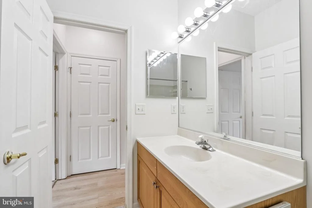 Photo of 121 KYLE WAY