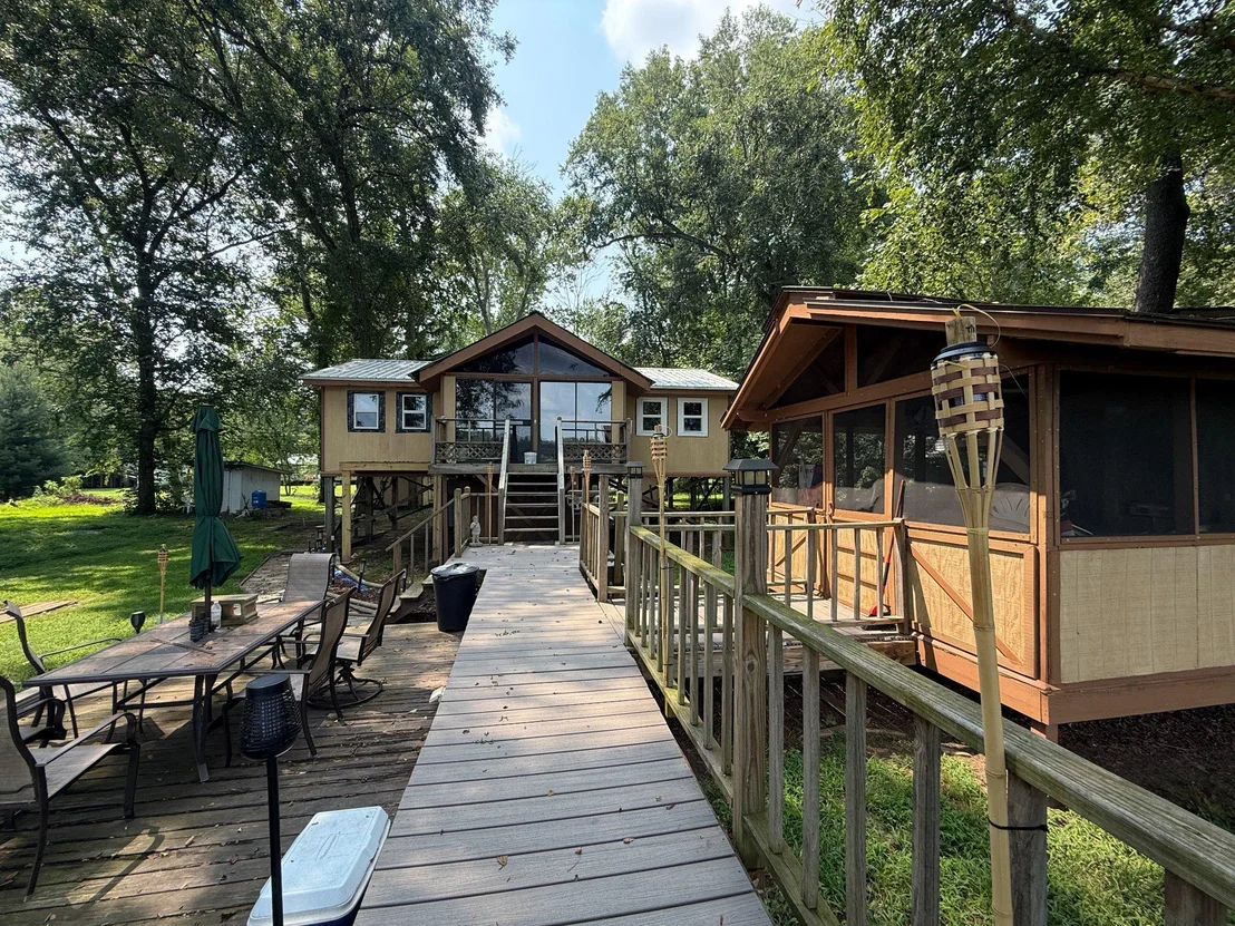 Photo of 47 BEECH ISLAND