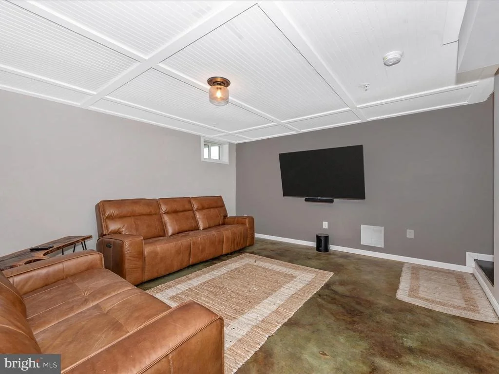 Photo of 9334 DRUMMAN DRIVE