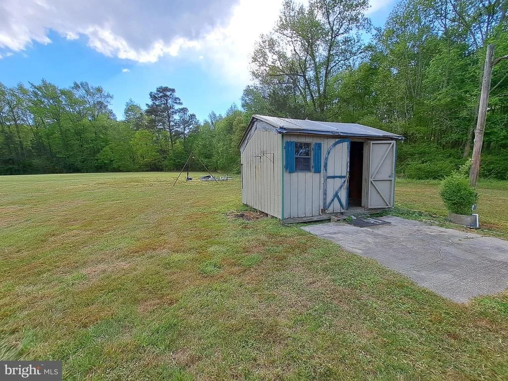 Photo of 2139 GROTON ROAD