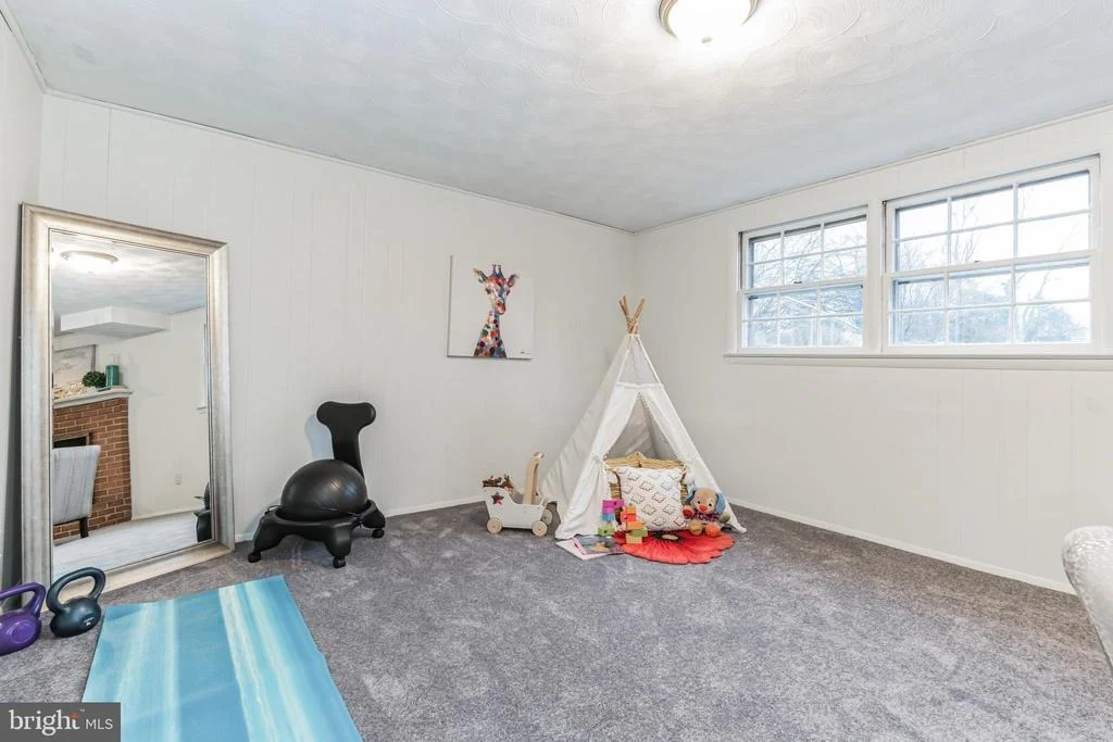Photo of 926 VENICE DRIVE