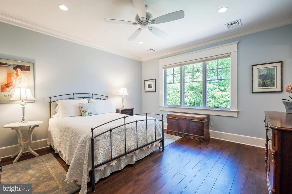 Photo of 11715 RIVER DRIVE