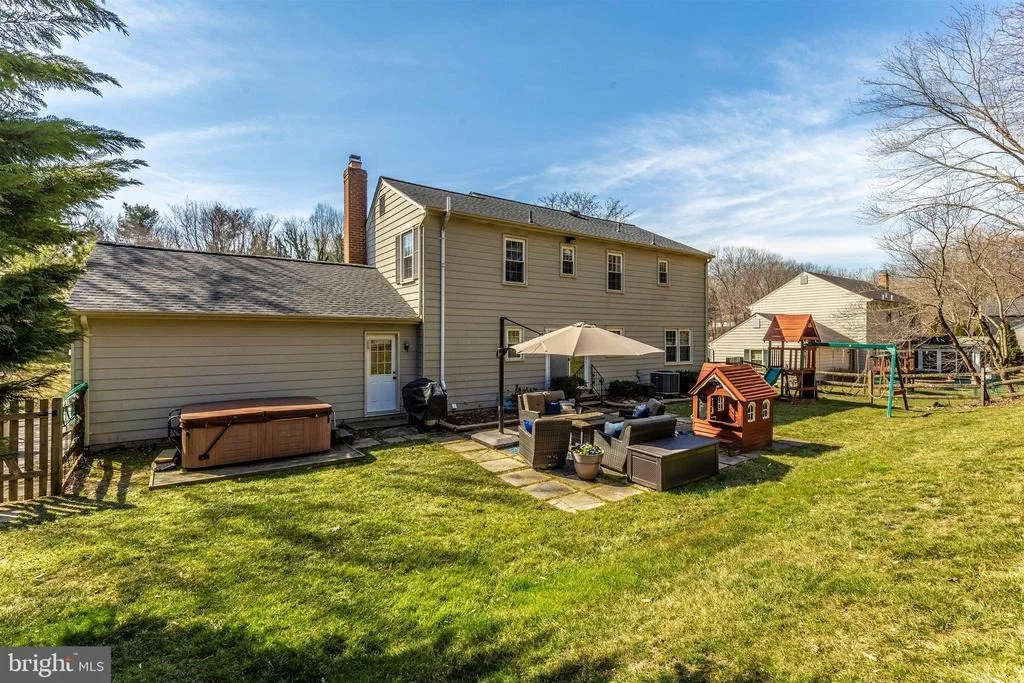 Photo of 10940 MIDDLEBORO DRIVE