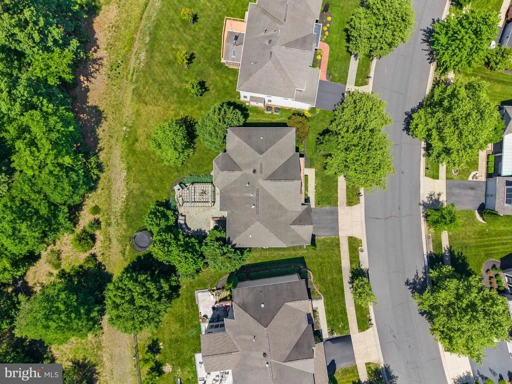 Photo of 43916 RIVERPOINT DRIVE