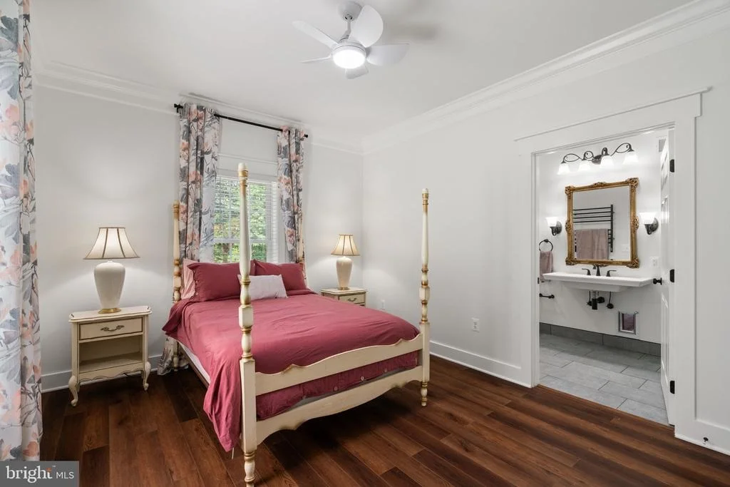 Photo of 208 MARKHAM FARM ROAD