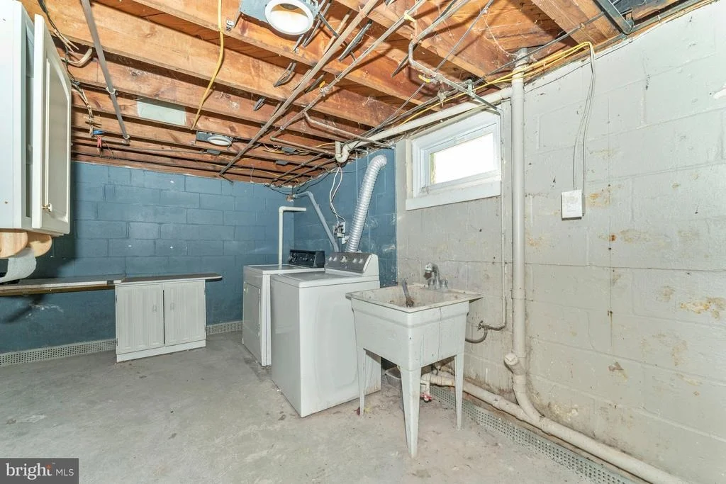 Photo of 406 LEE PLACE