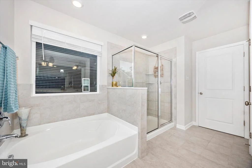 Photo of 5613 ZOE LANE