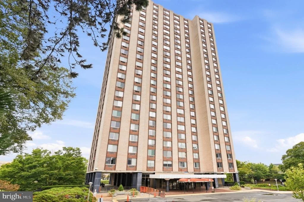 Photo of Unit 1705 at 9701 FIELDS ROAD