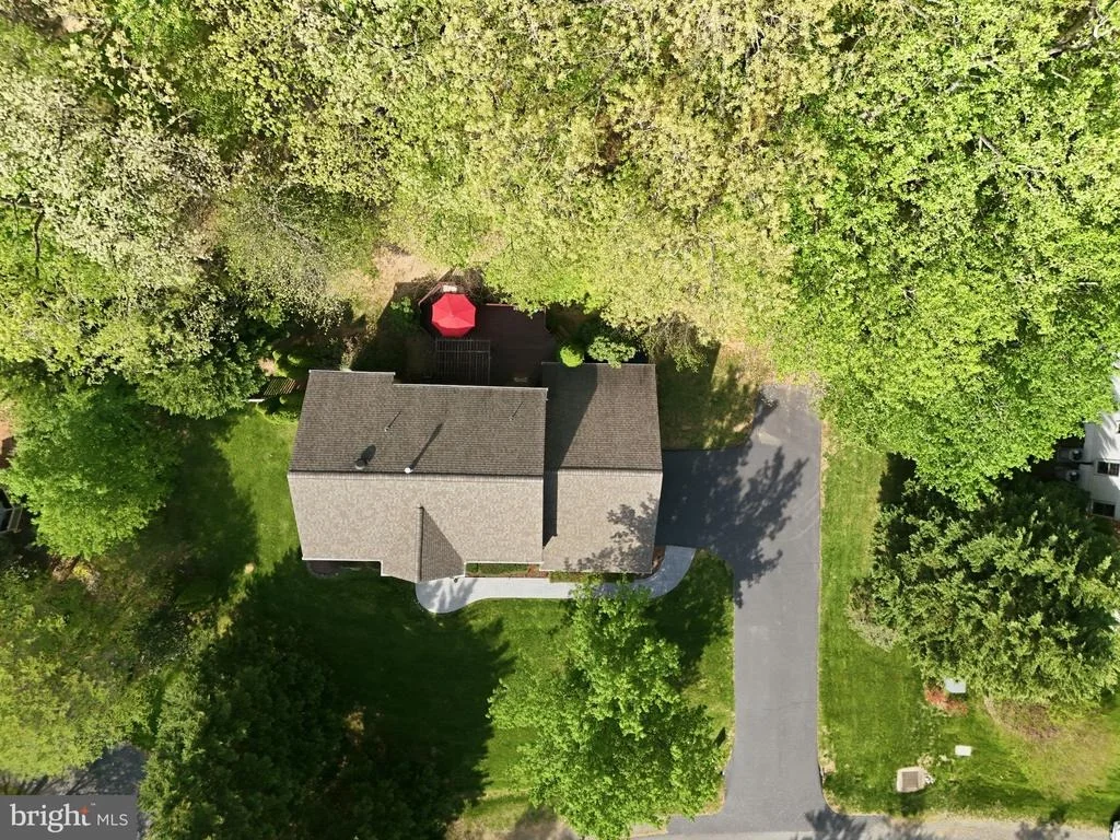 Photo of 7864 MEADOWGATE DRIVE