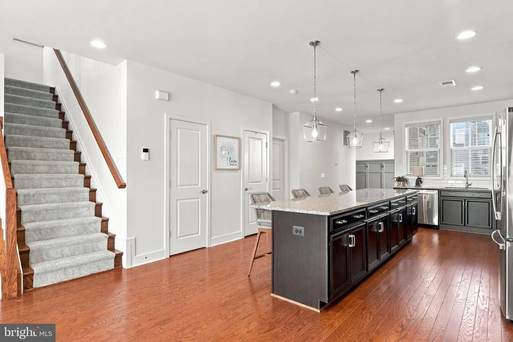 Photo of 1010 COUBERTIN DRIVE SE