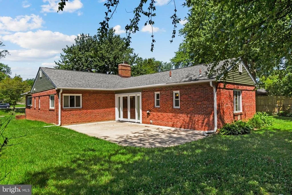 Photo of 10611 BUCKNELL DRIVE
