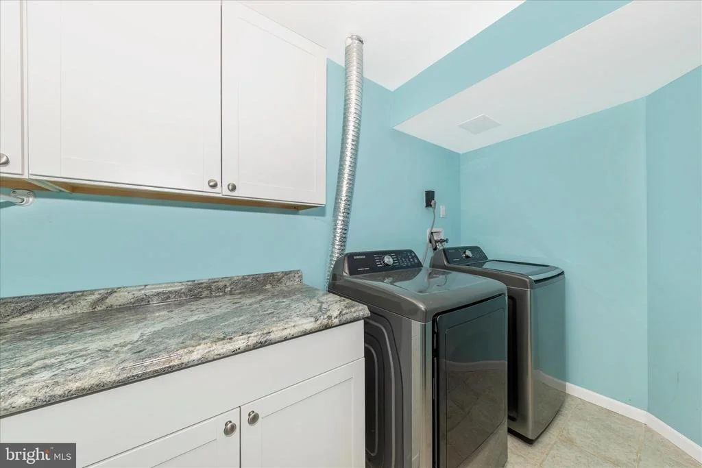 Photo of 2160 COLLINGWOOD LANE