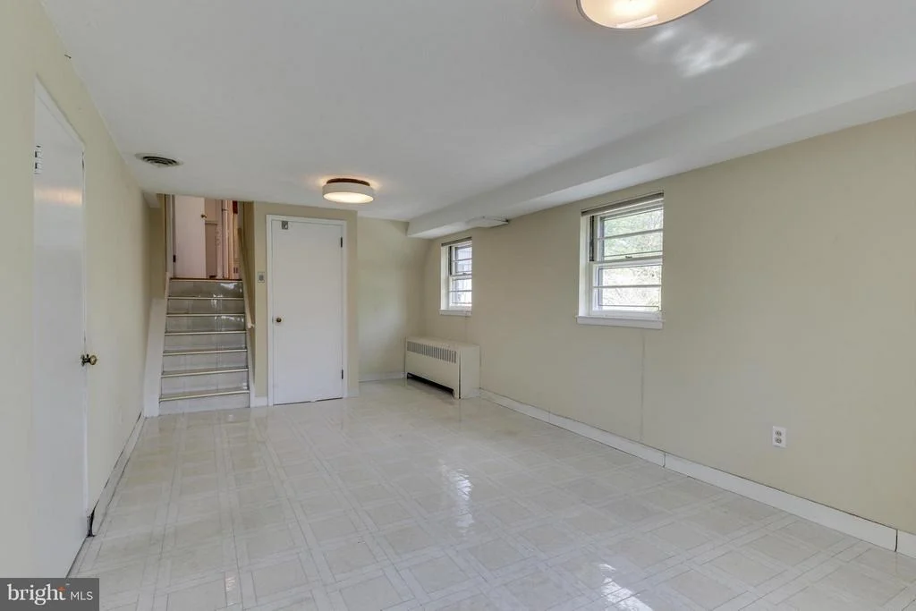 Photo of 6605 DEANCROFT ROAD