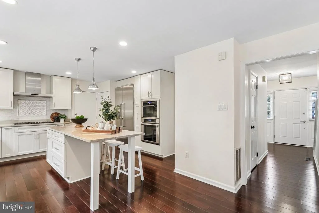 Photo of 11400 SYMPHONY WOODS LANE