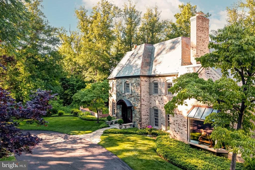 Photo of 7018 GREEN OAK DRIVE