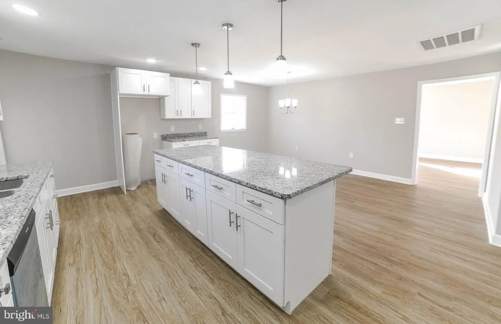 Photo of 22381 CEDAR STREET