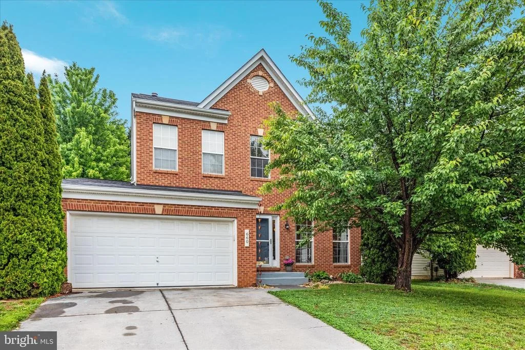 Photo of 660 BEEHIVE WAY