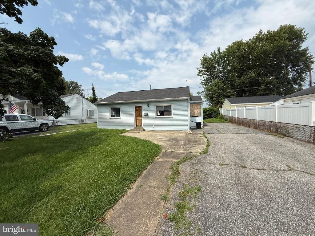 Photo of 1225 FUSELAGE AVENUE