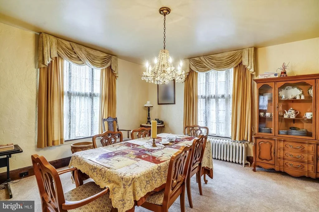 Photo of 200 MEALEY PARKWAY