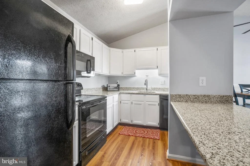 Photo of Unit 2D at 2157 WAINWRIGHT COURT