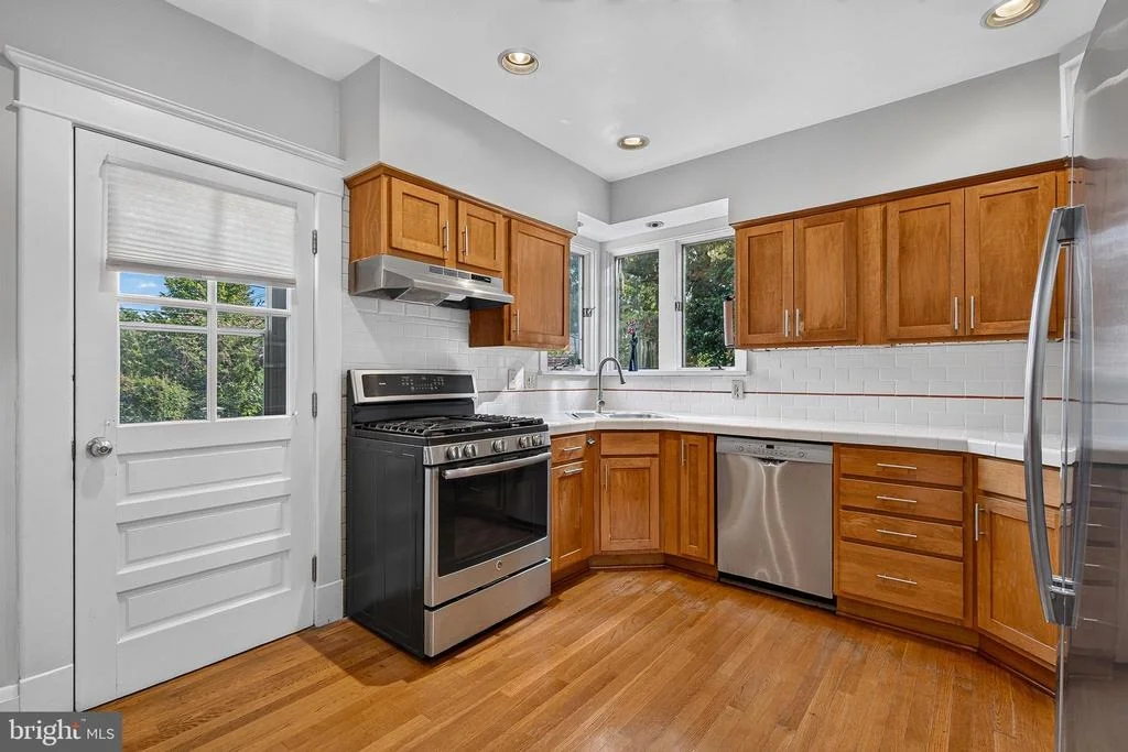 Photo of 322 SAINT DUNSTANS ROAD