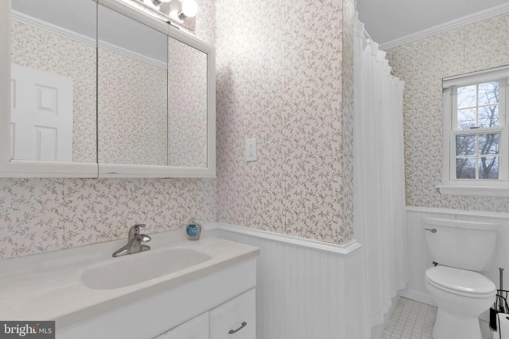 Photo of 1029 BROADVIEW ROAD